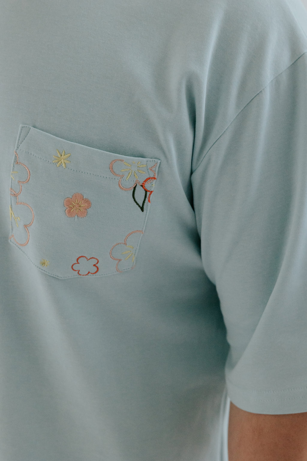 (ADULT) Bloom Édition Limitée Unisex Oversize Tee (Sky Blue)