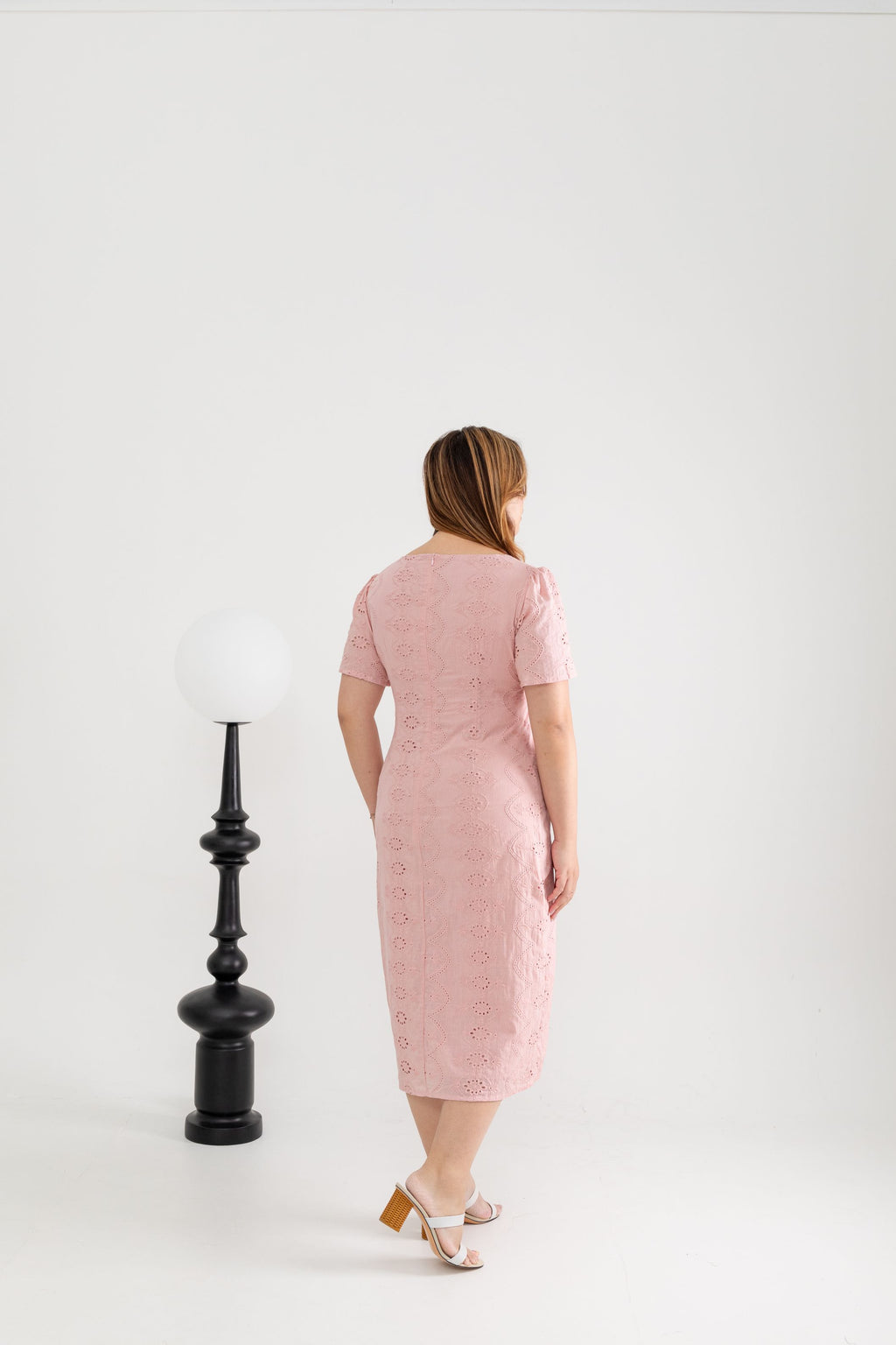 Embroidery Eyelet Shift Dress (Pink)