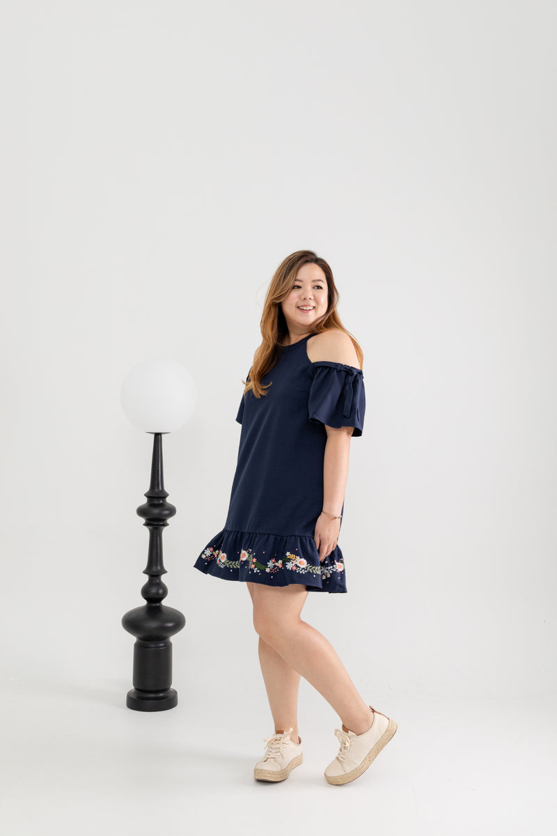 Embroidery Posies Hem Dress (Navy) - édition limitée