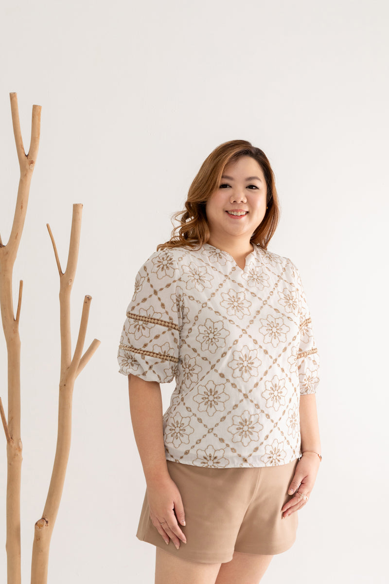 Akari Notched Top (Oat)