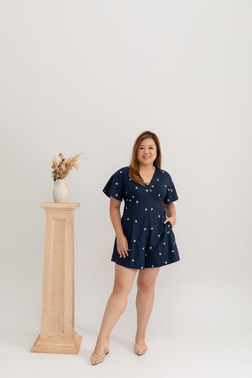 V-neck Embroidery Romper (édition limitée print - Navy)