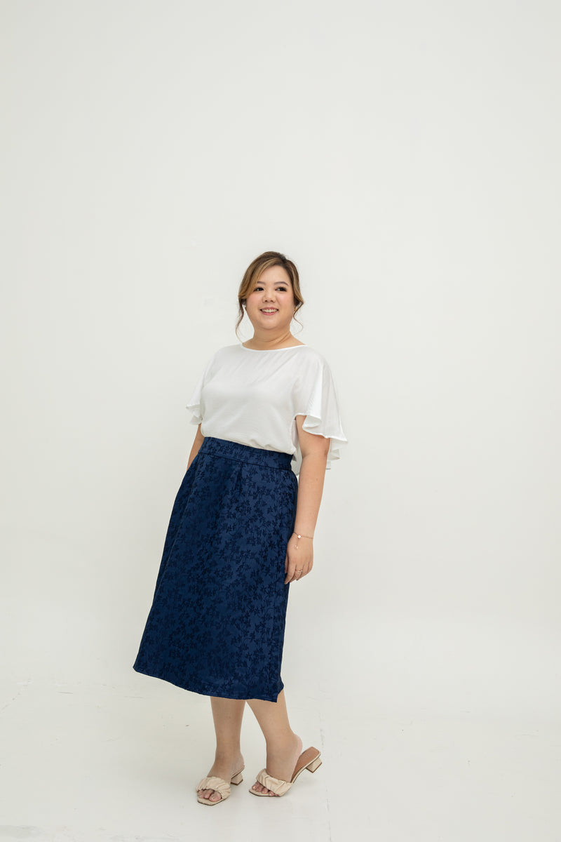 (Co-Ord)Embossed A-line High-Waist Skirt (Navy)