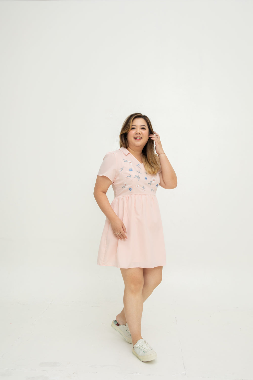 Rosy Whisper Embroidery Dress-Romper (Pink)