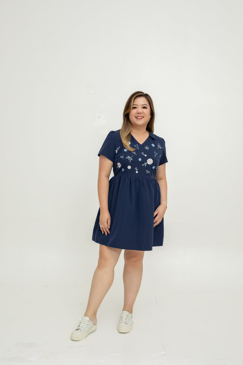 Rosy Whisper Embroidery Dress-Romper (Navy)