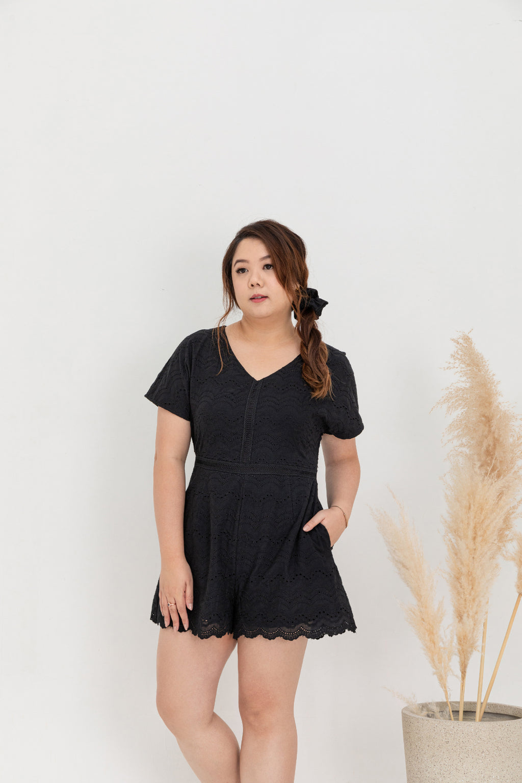 Embroidery Eyelet Romper (Black)