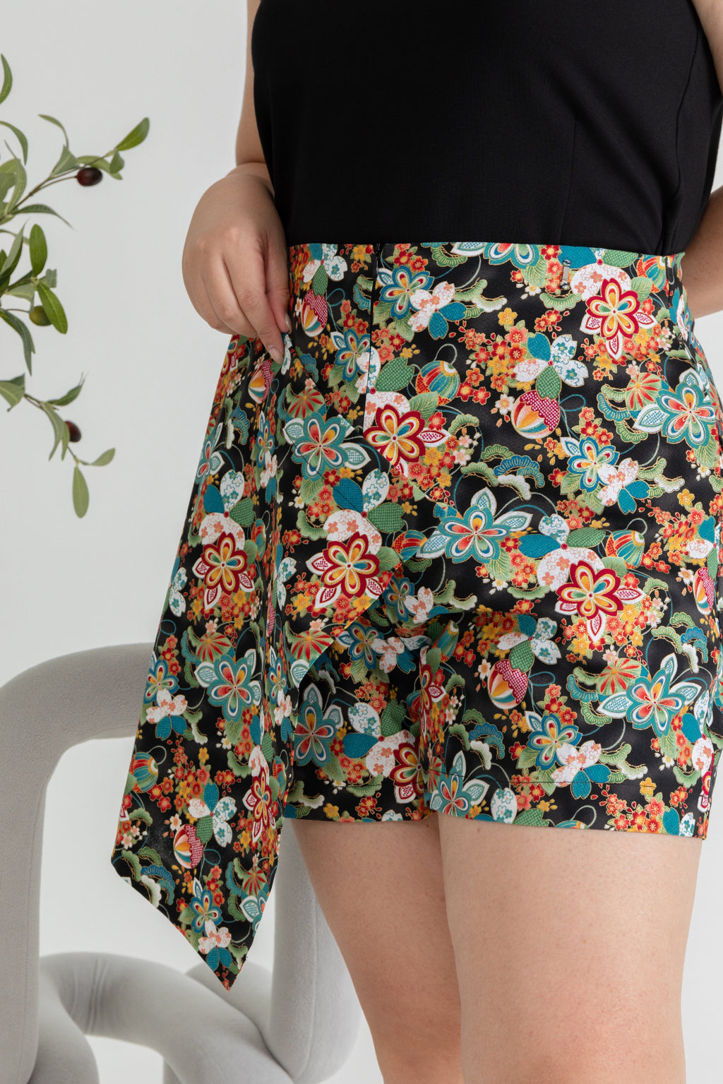 Japanese Prints Skorts (Black Sakura)