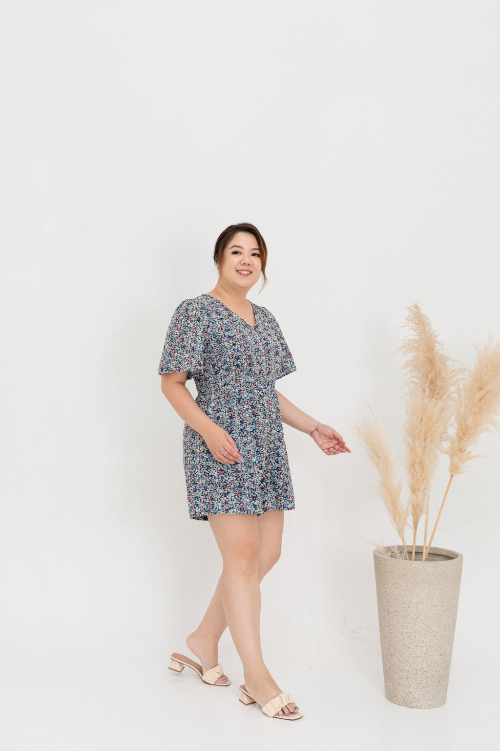 Embroidery Front Zip Romper (Blue)