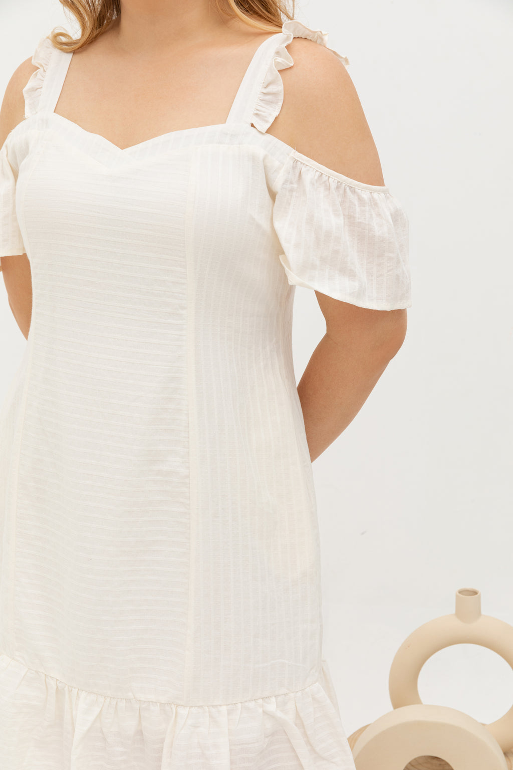 Casual Cold Shoulder Dress (Creme)